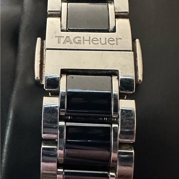 Tag HEUER Formula 1 Diamond/Ceramic Bezel Stainless Steel/Ceramic Band. - Picture 5 of 7